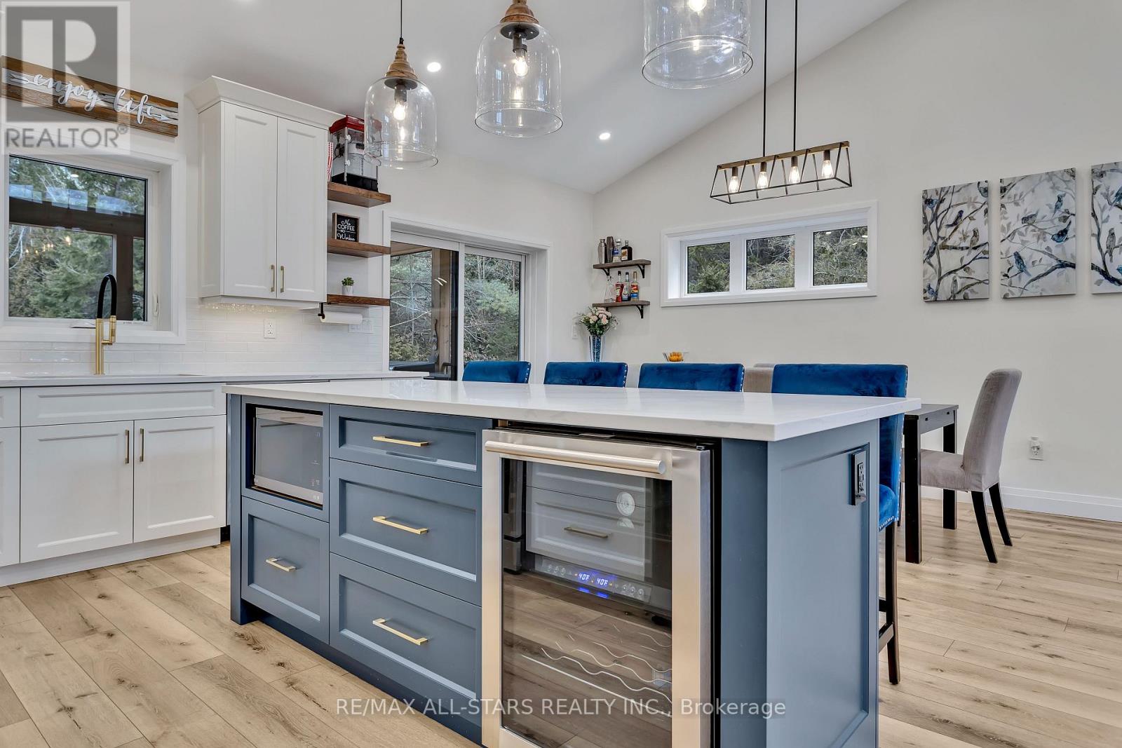 552 County Road 40, Douro-Dummer, Ontario  K0L 2V0 - Photo 10 - X12312291