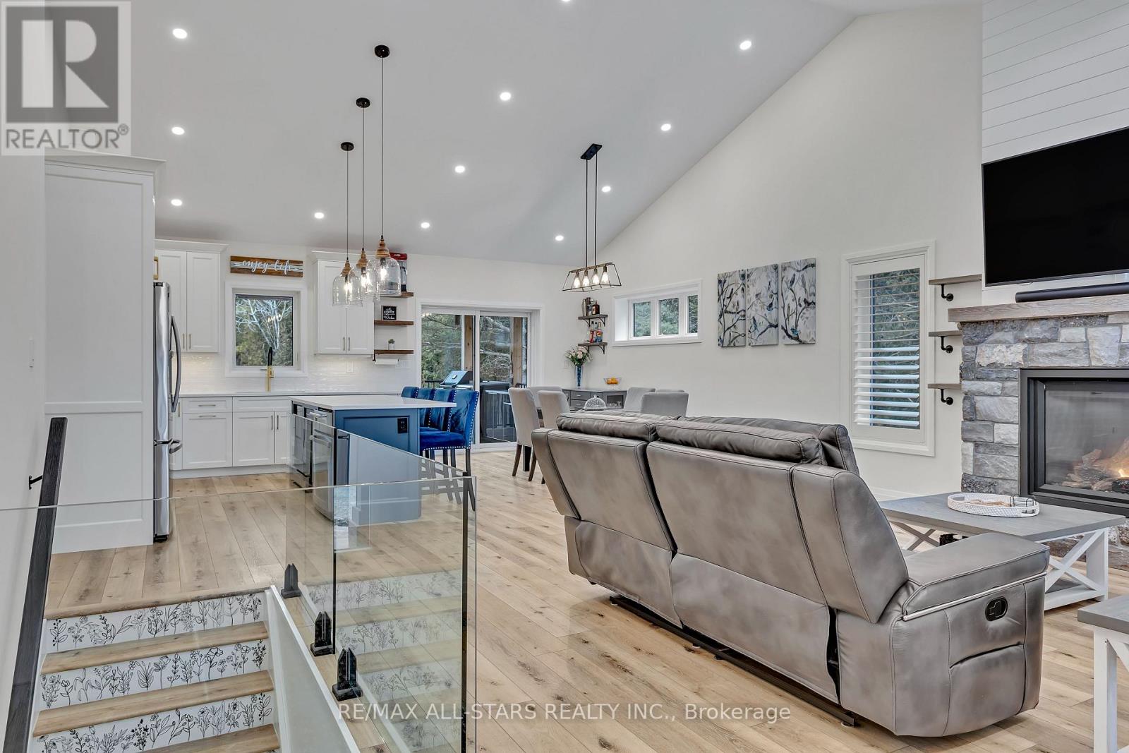 552 County Road 40, Douro-Dummer, Ontario  K0L 2V0 - Photo 15 - X12312291