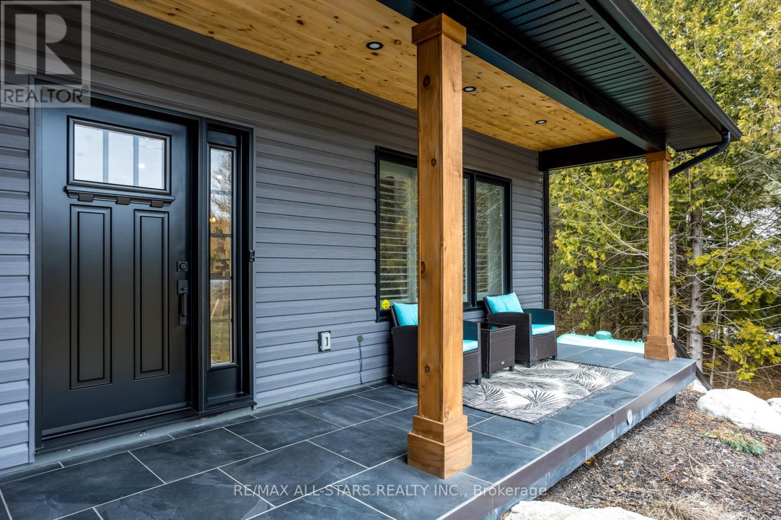 552 County Road 40, Douro-Dummer, Ontario  K0L 2V0 - Photo 3 - X12312291