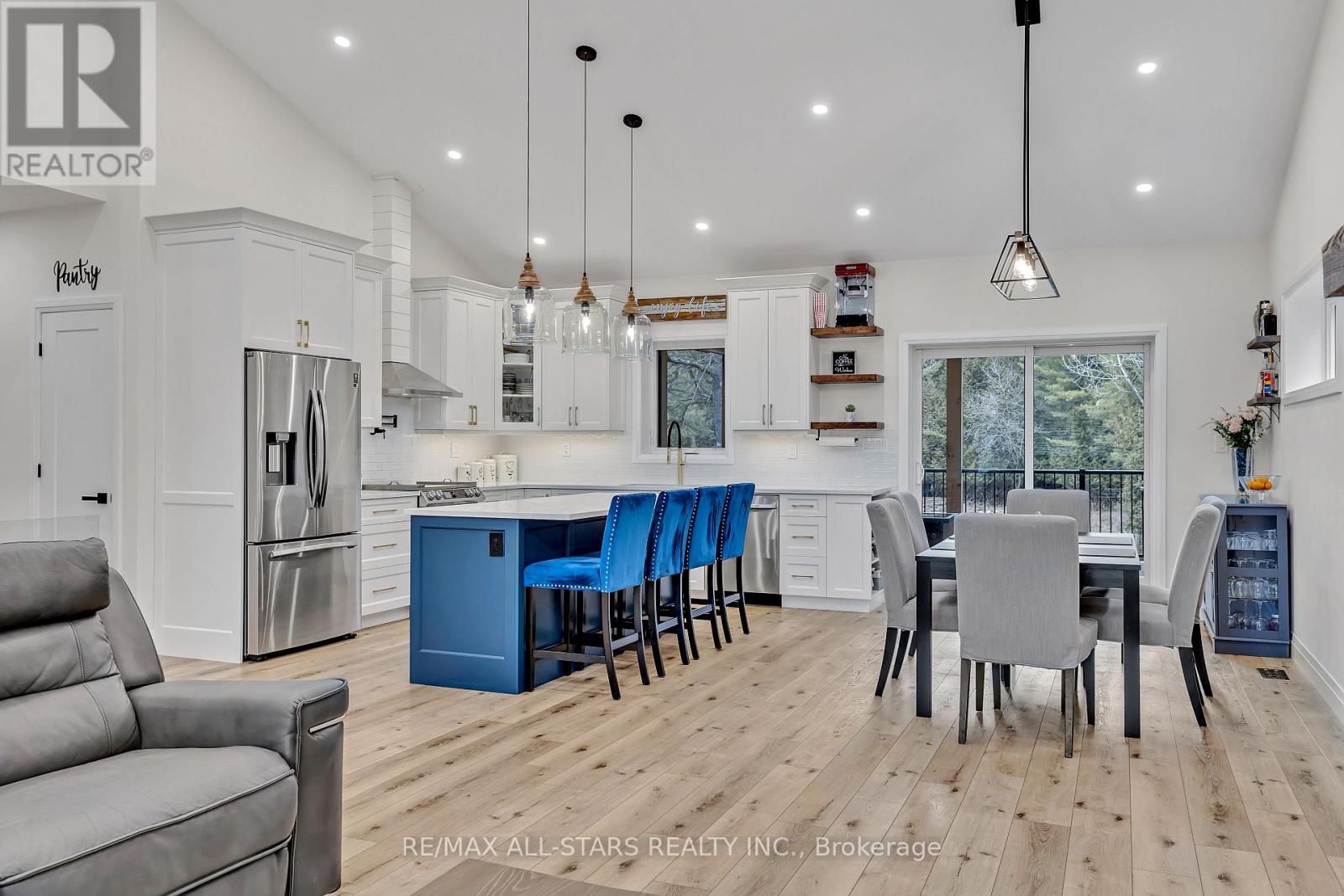 552 County Road 40, Douro-Dummer, Ontario  K0L 2V0 - Photo 7 - X12312291