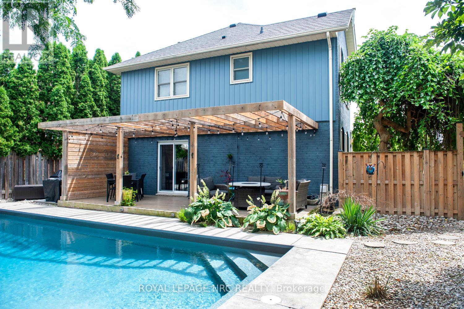 22 Senator Drive, St. Catharines, Ontario  L2S 3T3 - Photo 11 - X12312282