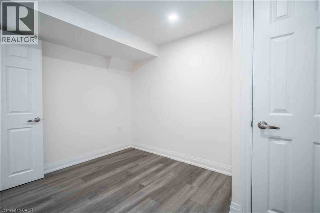 356 East 17th Street Unit# Lower, Hamilton, Ontario  L9A 4N2 - Photo 10 - 40749178