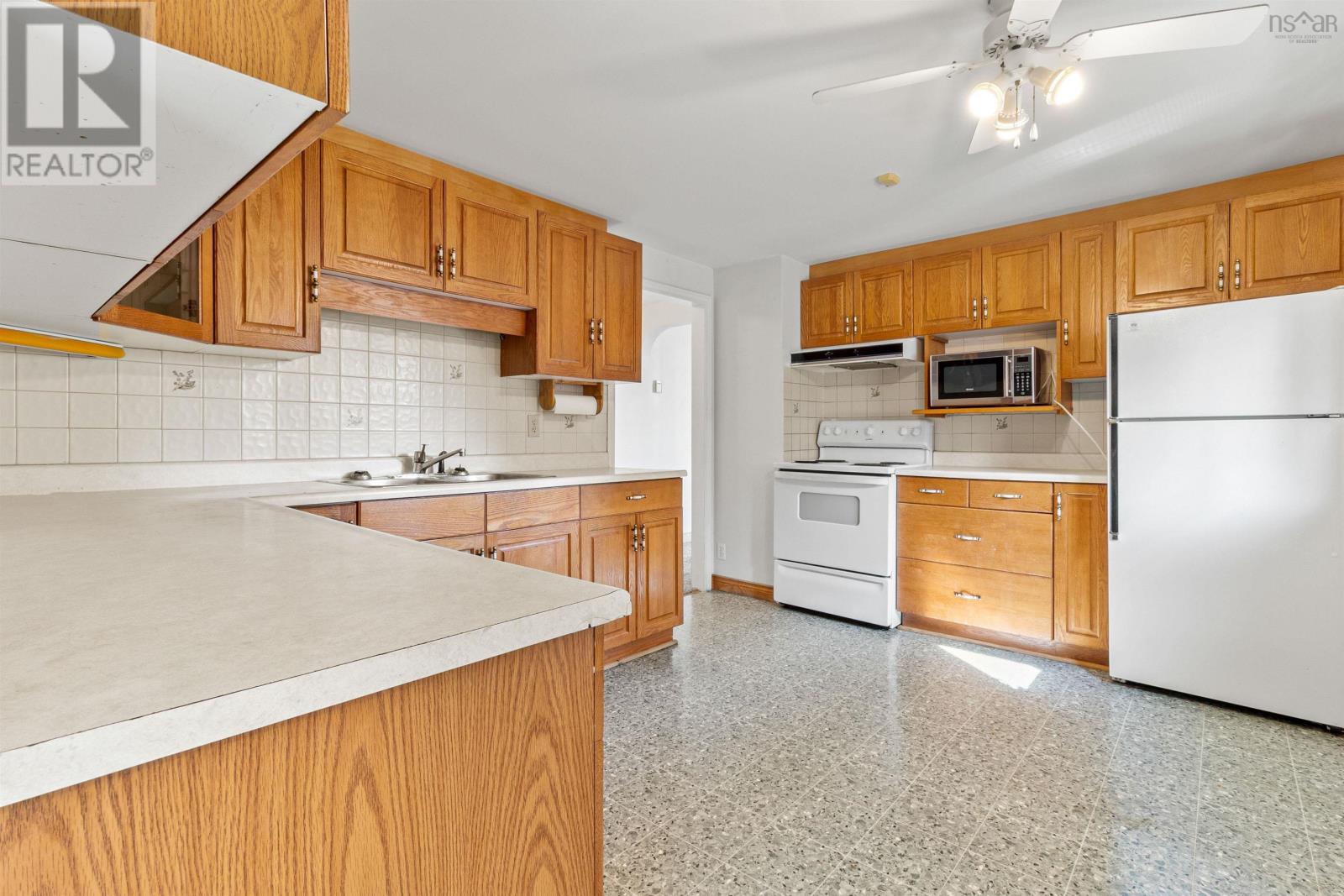 82 Rufus Avenue, Halifax, Nova Scotia  B3N 2L9 - Photo 8 - 202518983