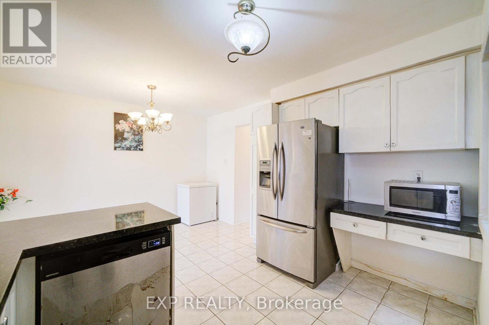 163 Sassafras Circle, Vaughan, Ontario L4J 8M6 - Photo 10 - N12294616