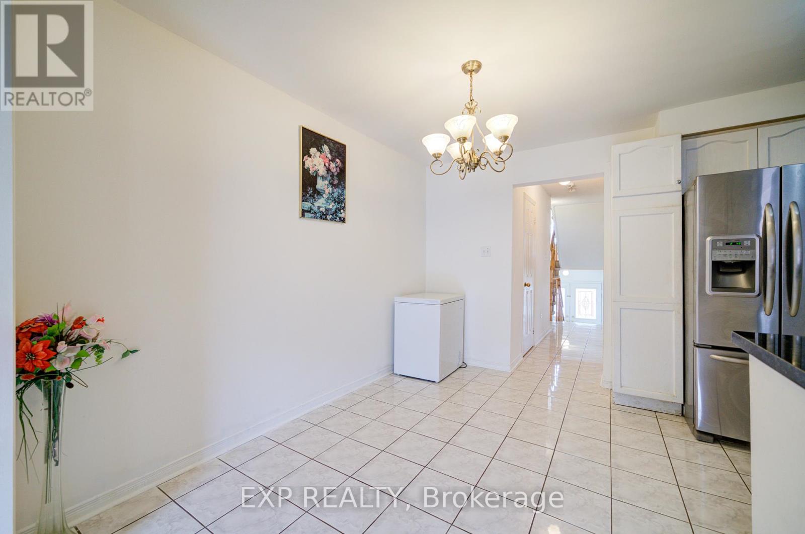 163 Sassafras Circle, Vaughan, Ontario L4J 8M6 - Photo 7 - N12294616
