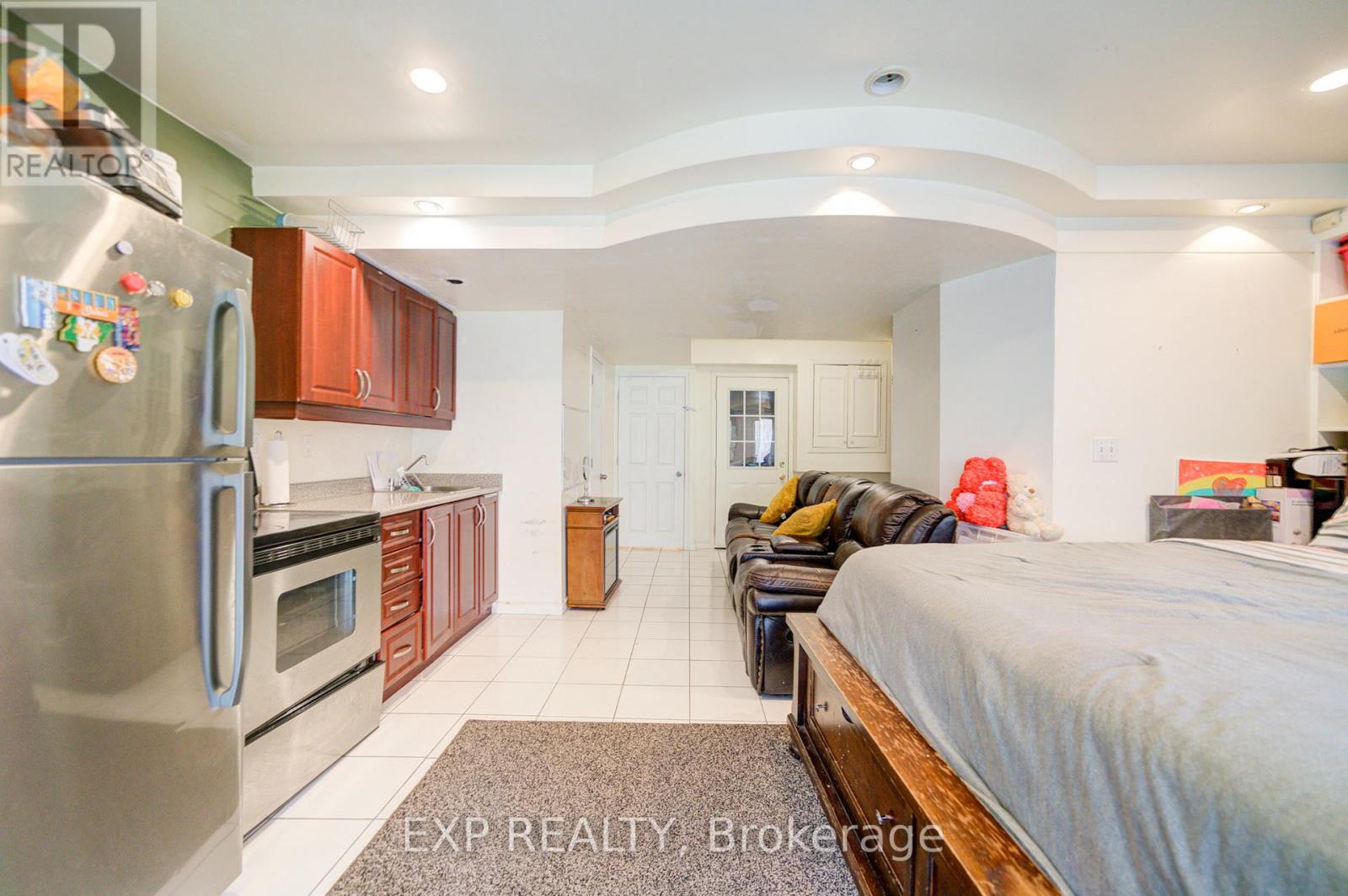 163 Sassafras Circle, Vaughan, Ontario L4J 8M6 - Photo 34 - N12294616