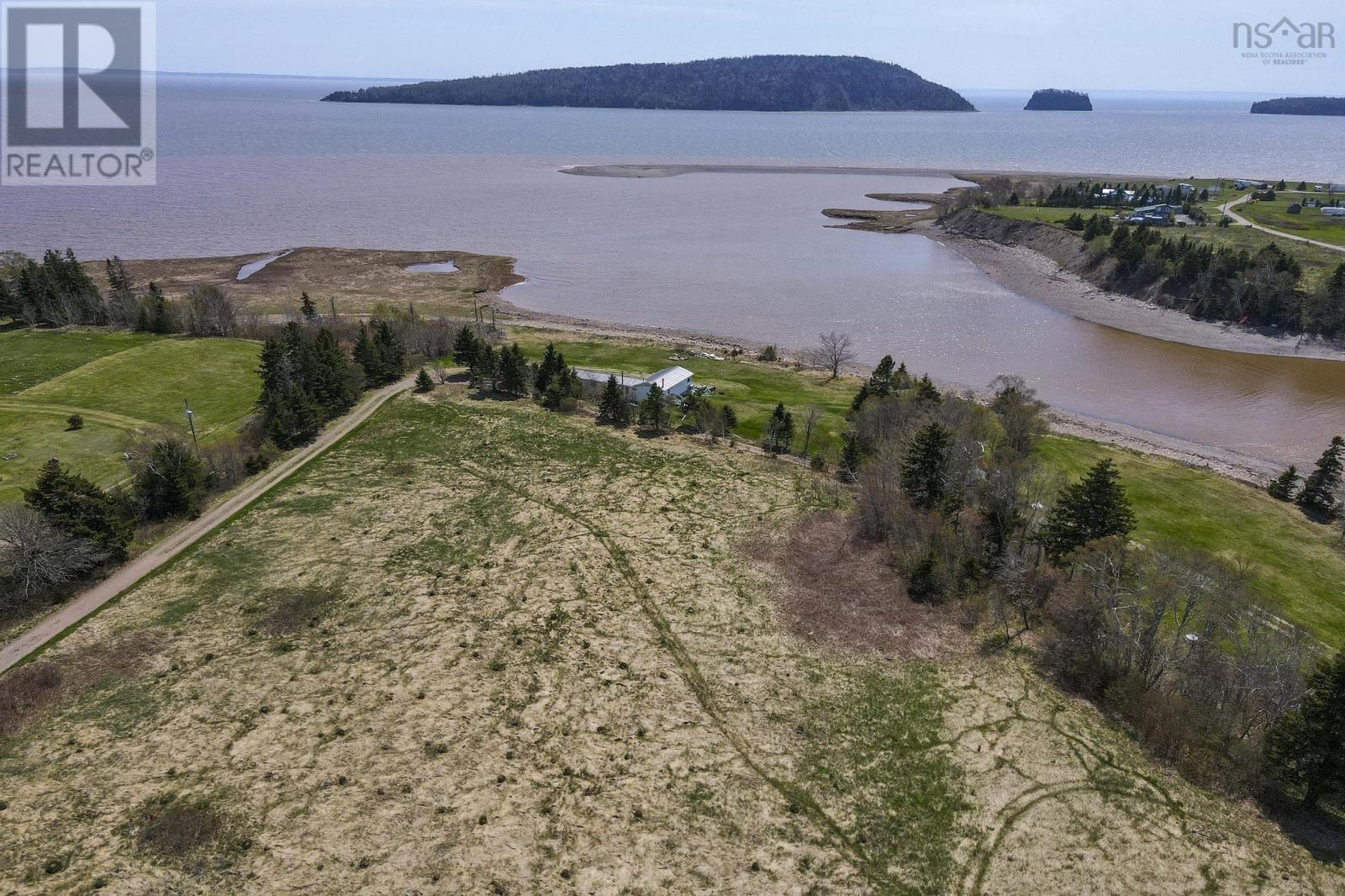 432 Hwy 2, Lower Five Islands, Nova Scotia  B0M 1N0 - Photo 11 - 202511753