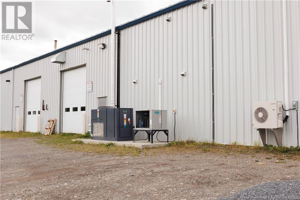 651 Main Street, Grand-Sault/grand Falls, New Brunswick  E3Z 2W6 - Photo 11 - NB109850