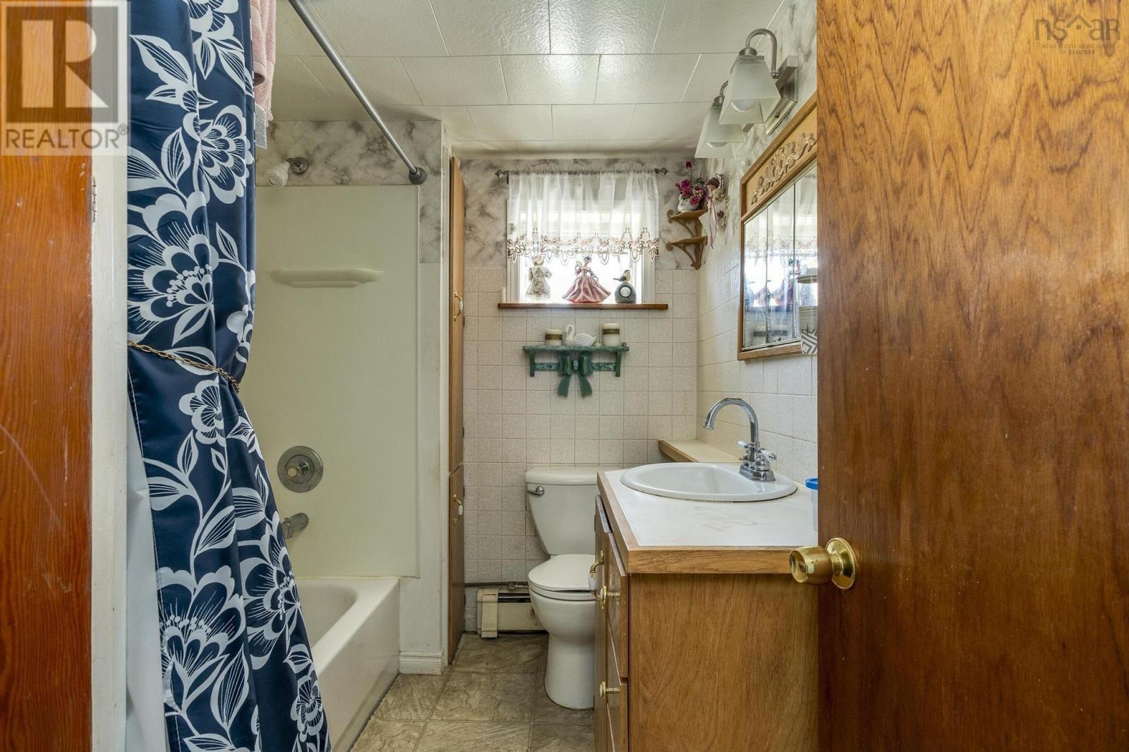 43 South Point Road, Portuguese Cove, Nova Scotia  B3V 1K3 - Photo 12 - 202513156