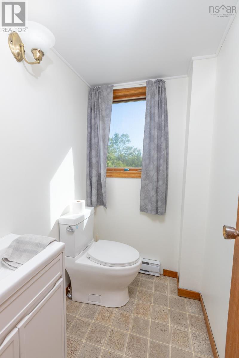 5691 Ns Trunk 3, Jordan Falls, Nova Scotia  B0T 1J0 - Photo 7 - 202515842