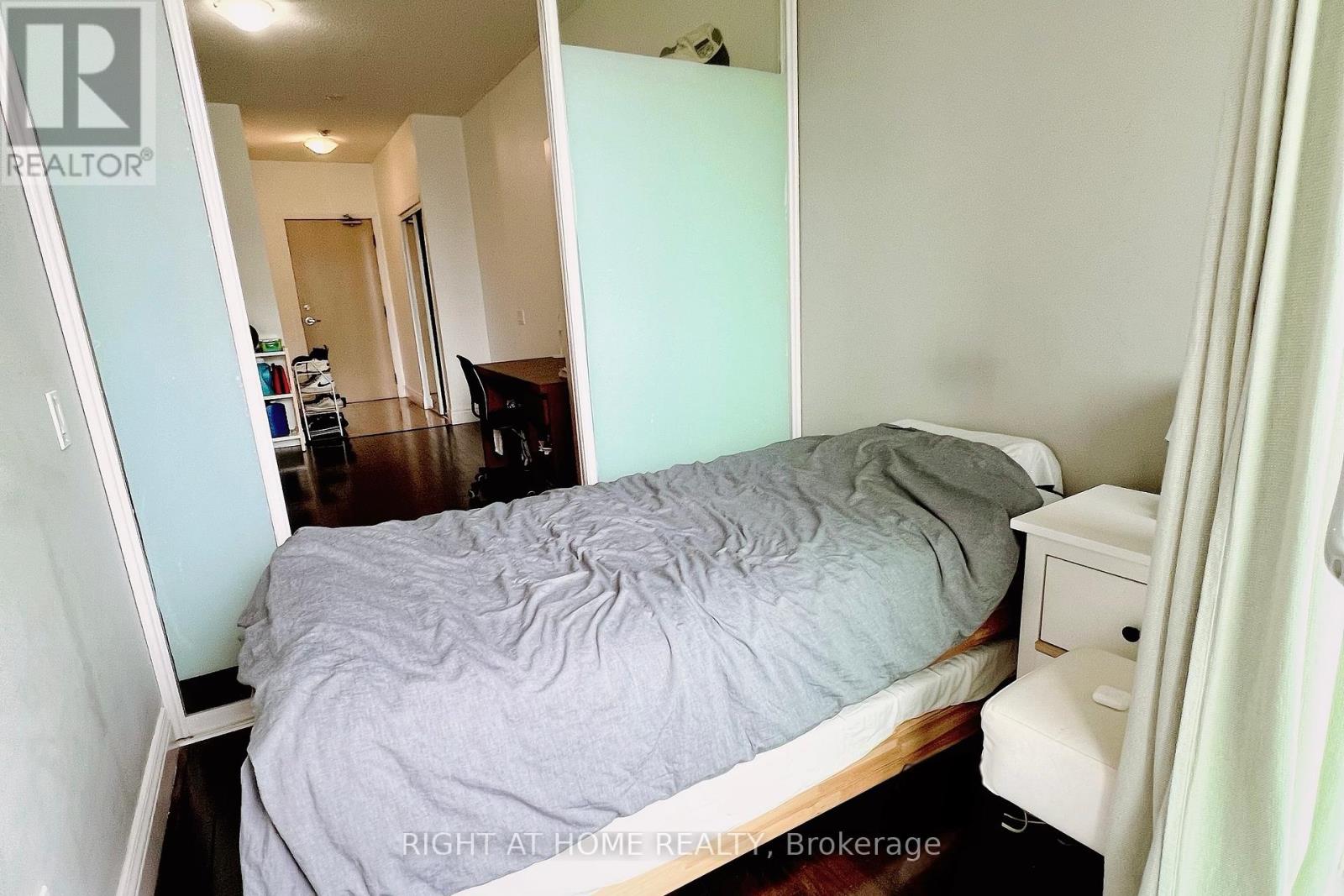 1315 - 60 Byng Avenue, Toronto, Ontario  M2N 7K3 - Photo 4 - C12312298
