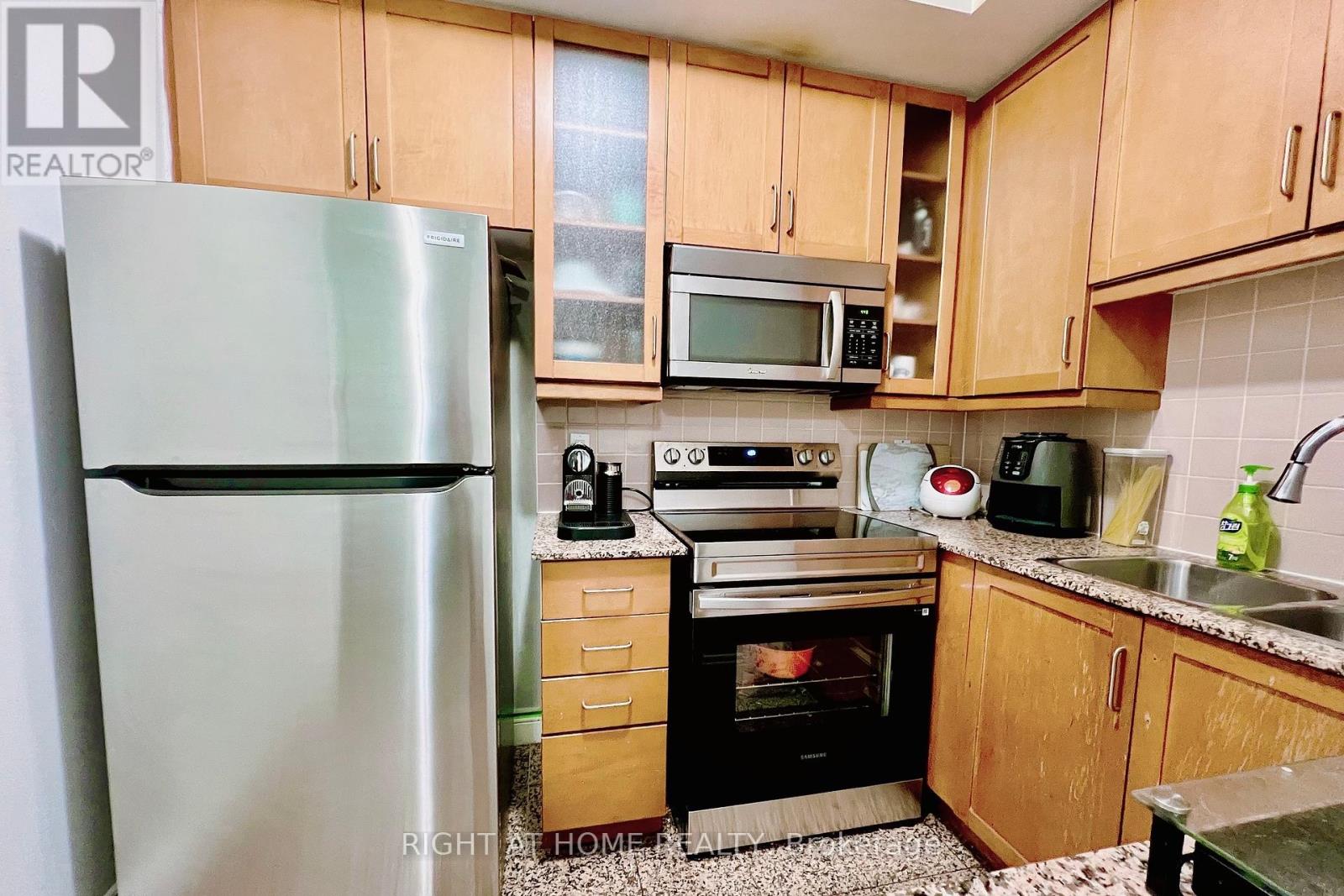 1315 - 60 Byng Avenue, Toronto, Ontario  M2N 7K3 - Photo 6 - C12312298