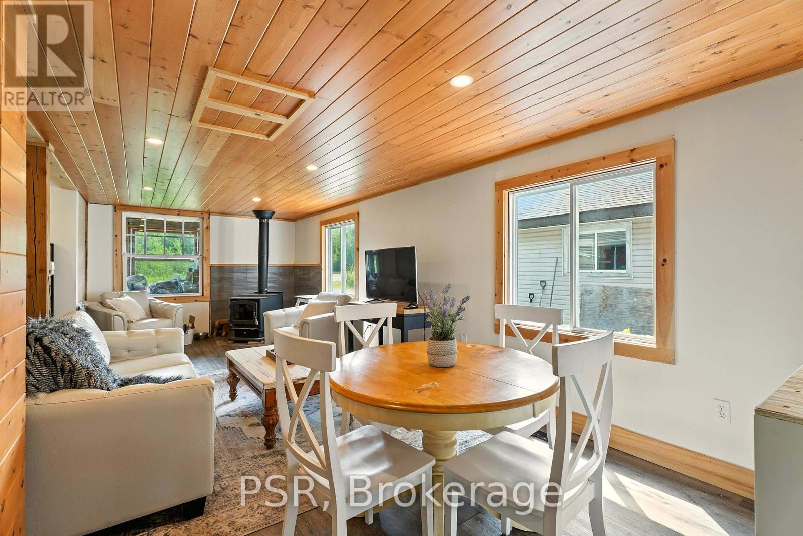 2676 Muskoka District 169 Road, Muskoka Lakes (Wood (Muskoka Lakes)), Ontario  P0C 1M0 - Photo 14 - X12312361