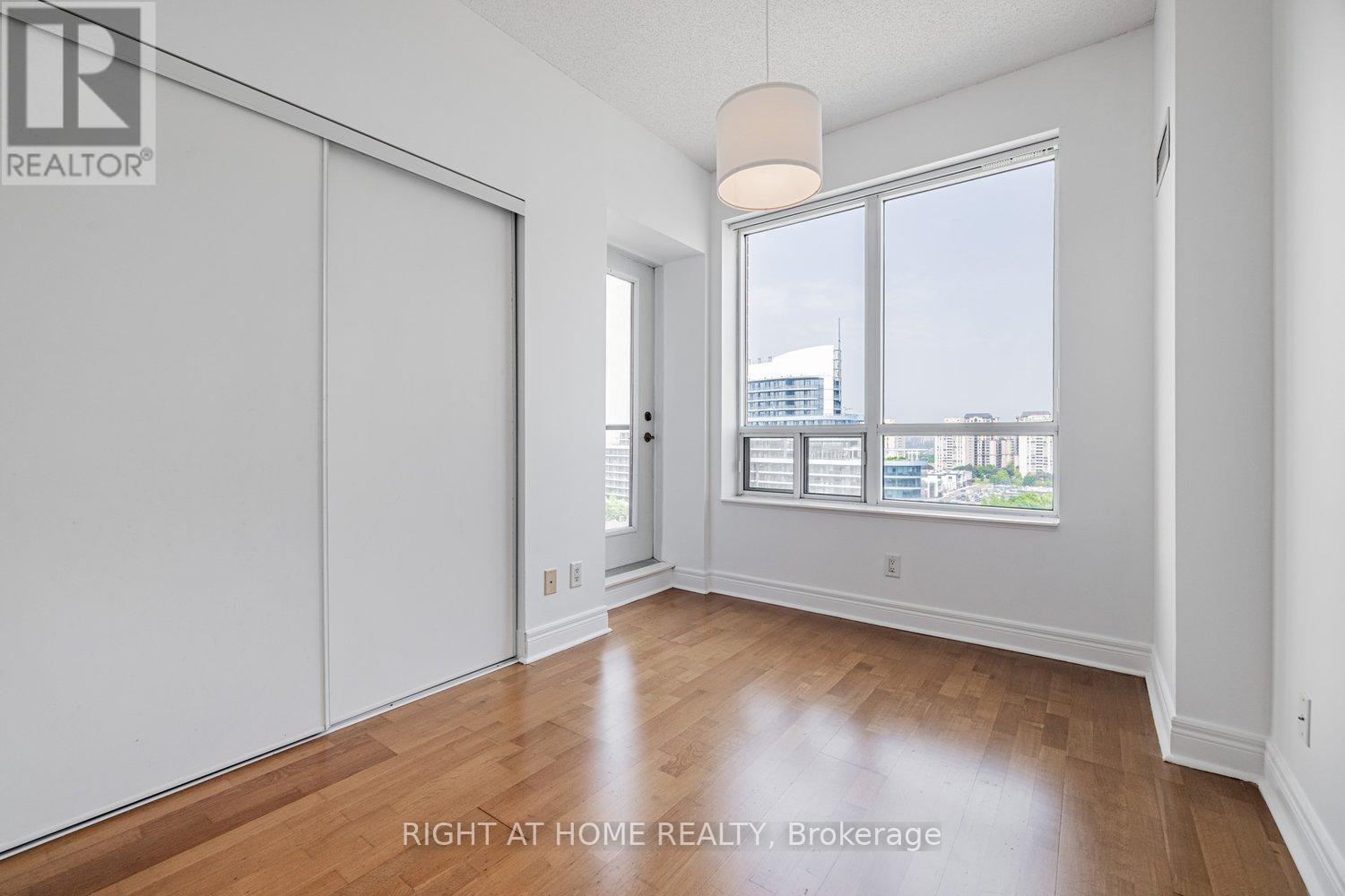 Rg1 - 1 Clairtrell Road, Toronto, Ontario  M2N 7H6 - Photo 14 - C12312362