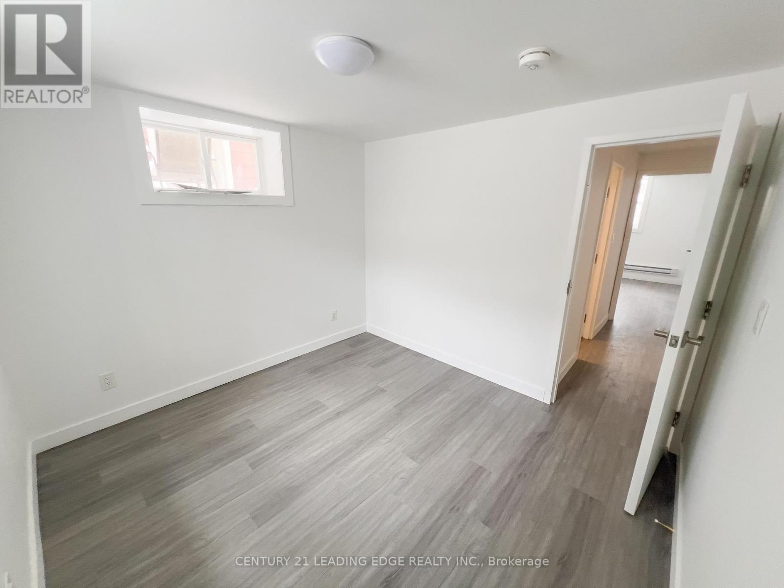 Lower - 1a Leonard Avenue, Toronto, Ontario  M5T 2P8 - Photo 10 - C12298241