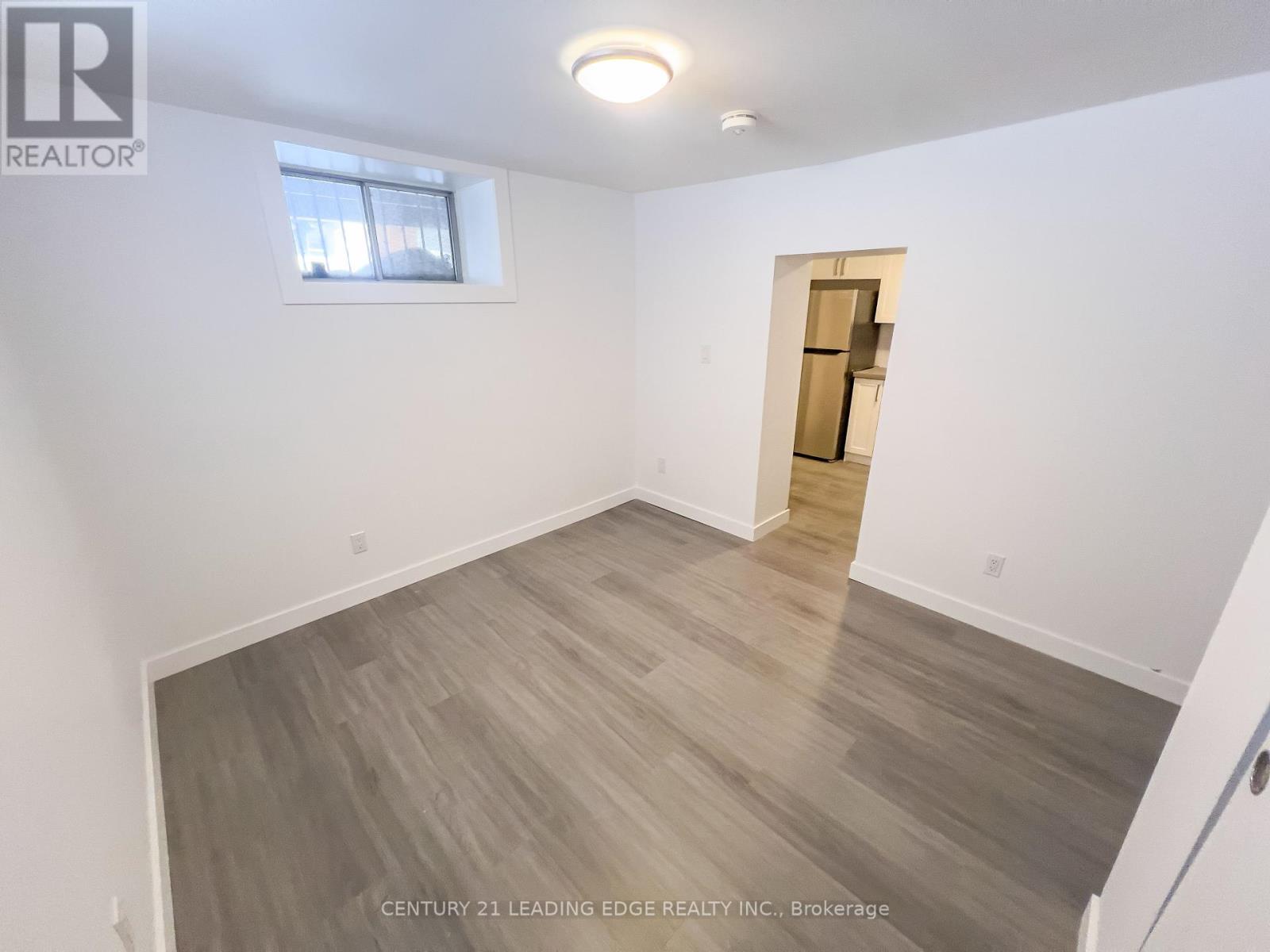 Lower - 1a Leonard Avenue, Toronto, Ontario  M5T 2P8 - Photo 21 - C12298241