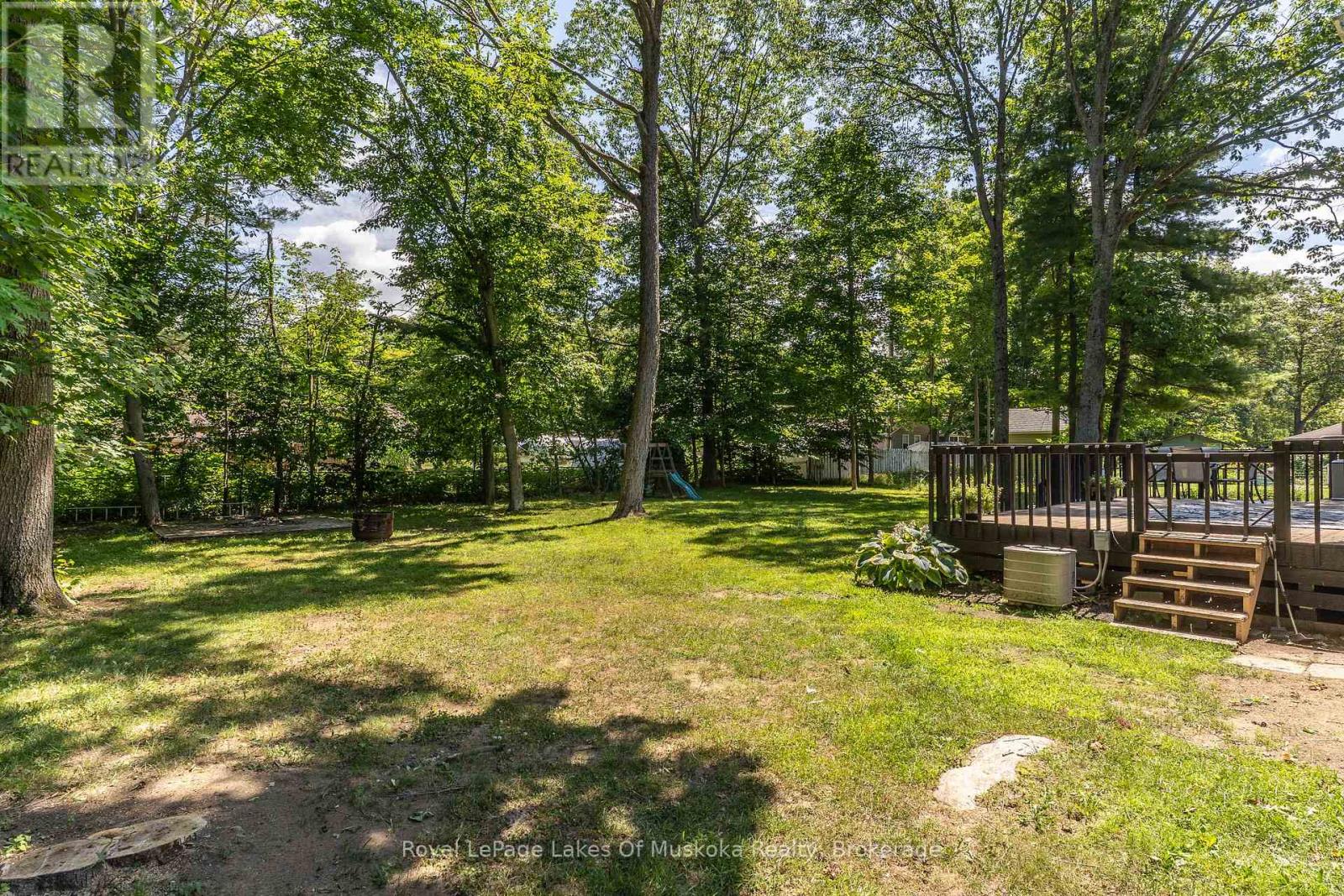 220 Alexander Street, Gravenhurst, Ontario  P1P 1A6 - Photo 37 - X12276481