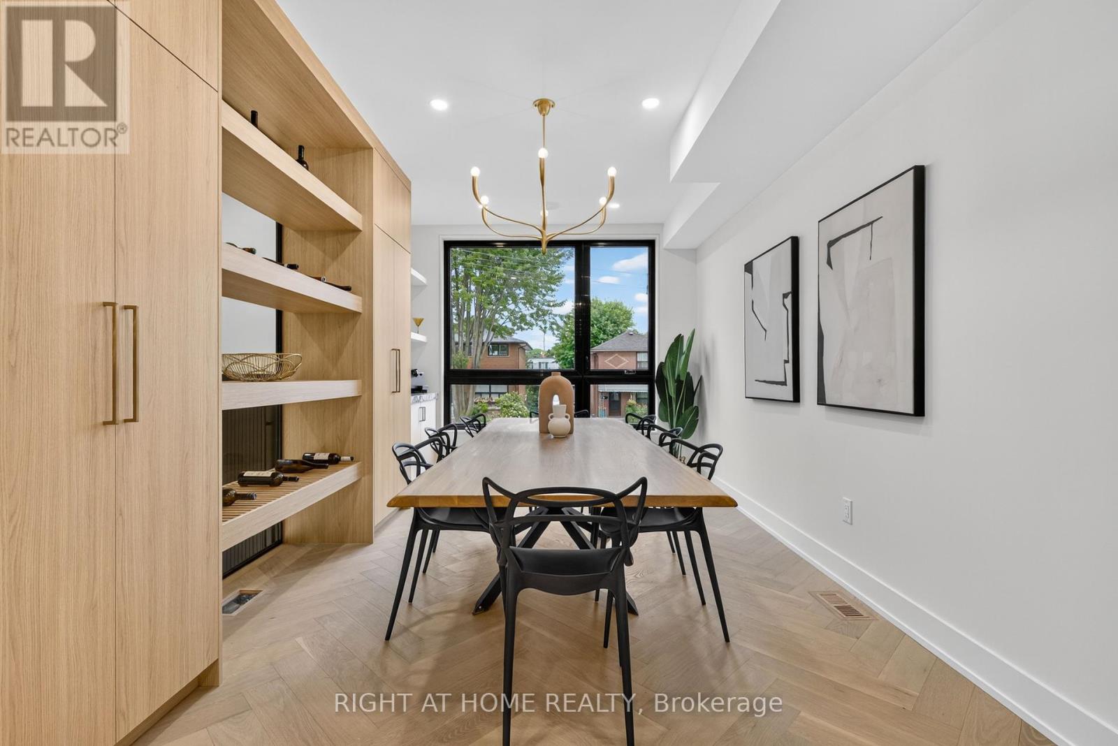 15a Rosemeade Avenue, Toronto, Ontario  M8Y 3A2 - Photo 12 - W12312304