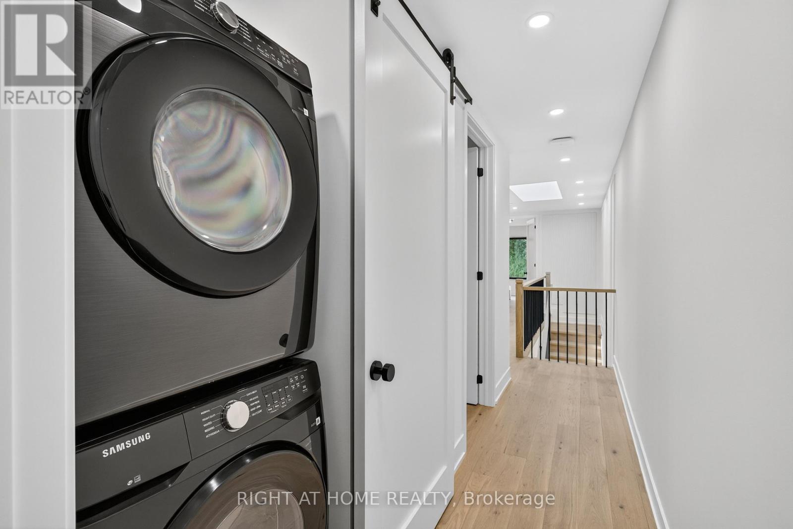 15a Rosemeade Avenue, Toronto, Ontario  M8Y 3A2 - Photo 42 - W12312304