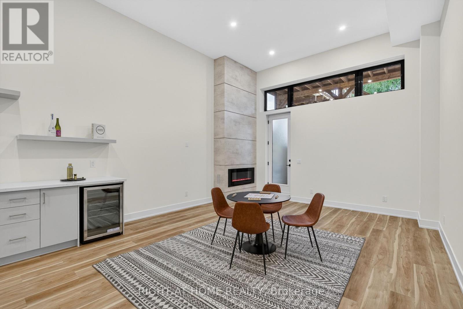 15a Rosemeade Avenue, Toronto, Ontario  M8Y 3A2 - Photo 43 - W12312304