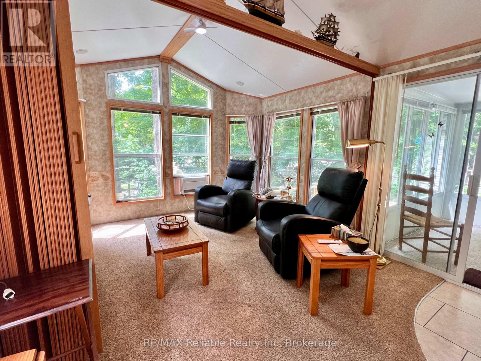 112 - 33999 Pridham Road, Bluewater, Ontario  N0M 1G0 - Photo 10 - X12312368