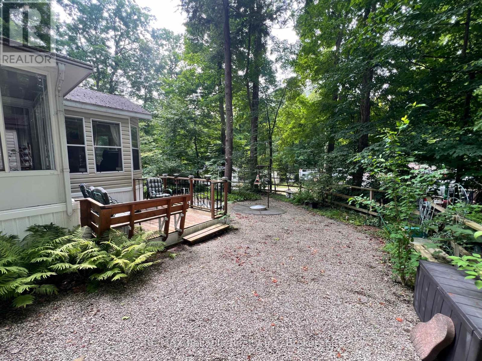 112 - 33999 Pridham Road, Bluewater, Ontario  N0M 1G0 - Photo 37 - X12312368