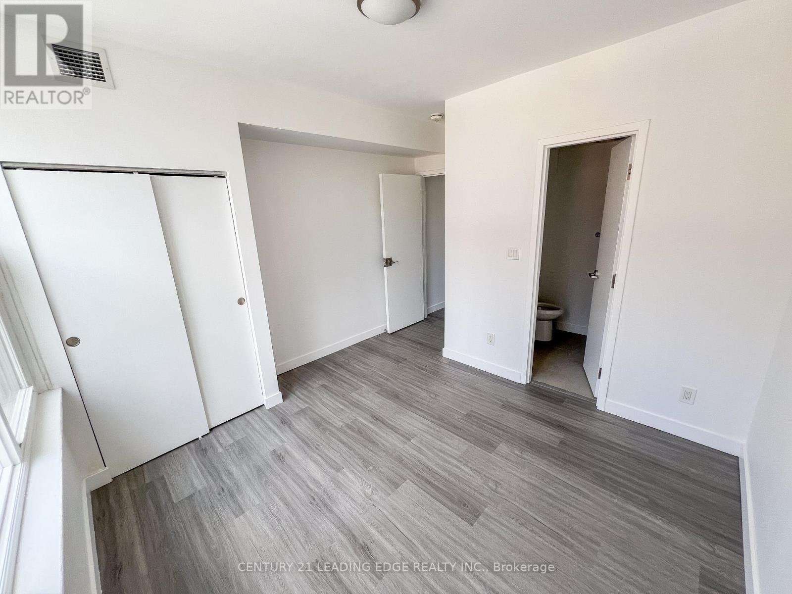 1 - 1a Leonard Avenue, Toronto, Ontario  M5T 2P8 - Photo 19 - C12298237