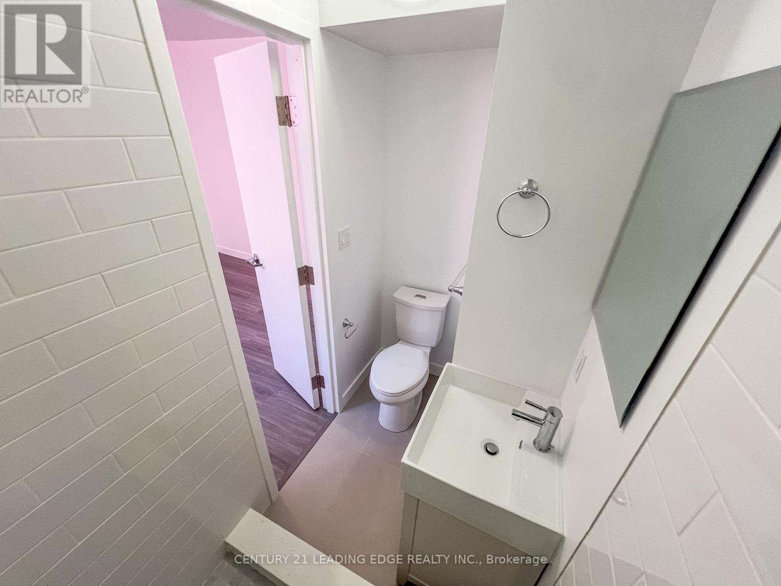 1 - 1a Leonard Avenue, Toronto, Ontario  M5T 2P8 - Photo 26 - C12298237