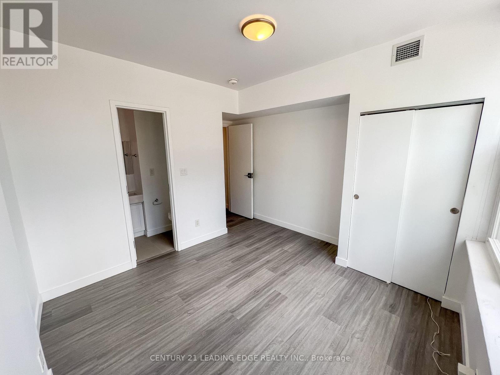 1 - 1a Leonard Avenue, Toronto, Ontario  M5T 2P8 - Photo 23 - C12298237