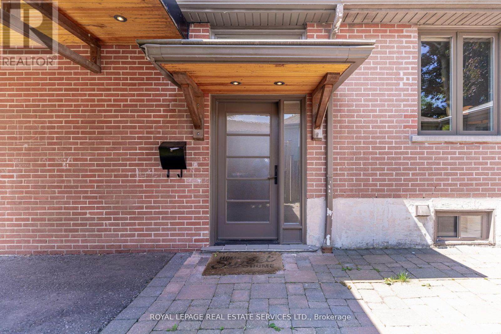 Property at 194 SYLVAN AVENUE image 5