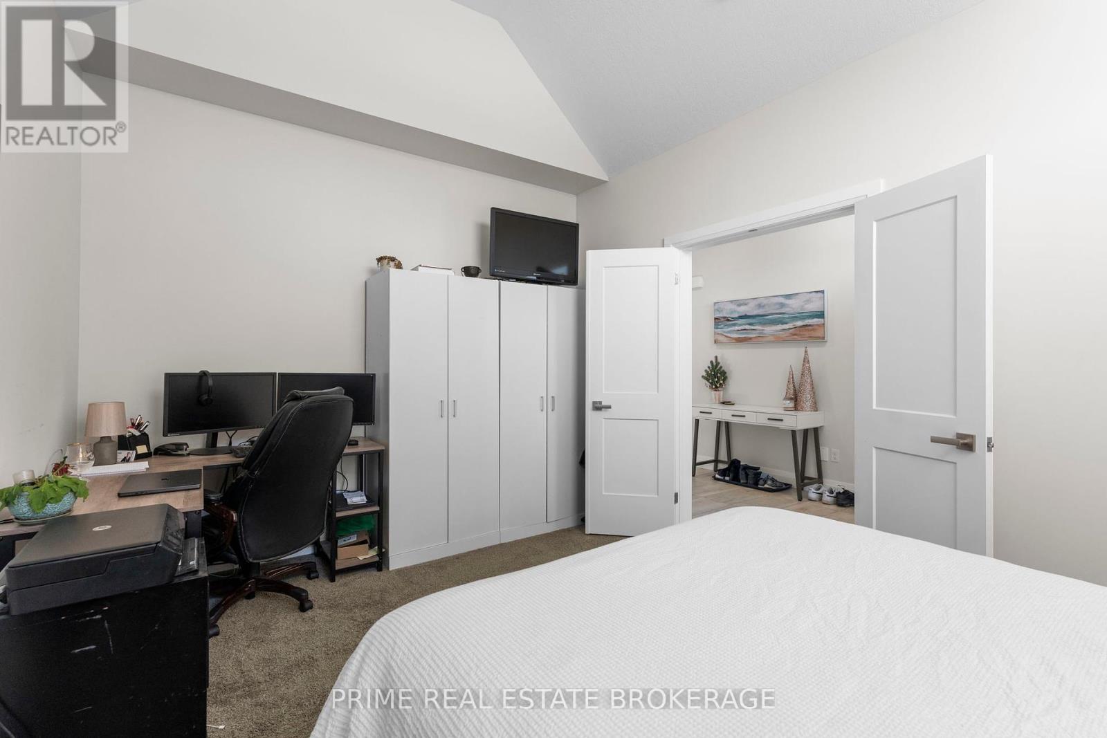 15 Compass Trail, Central Elgin, Ontario  N5L 0B8 - Photo 7 - X12312453