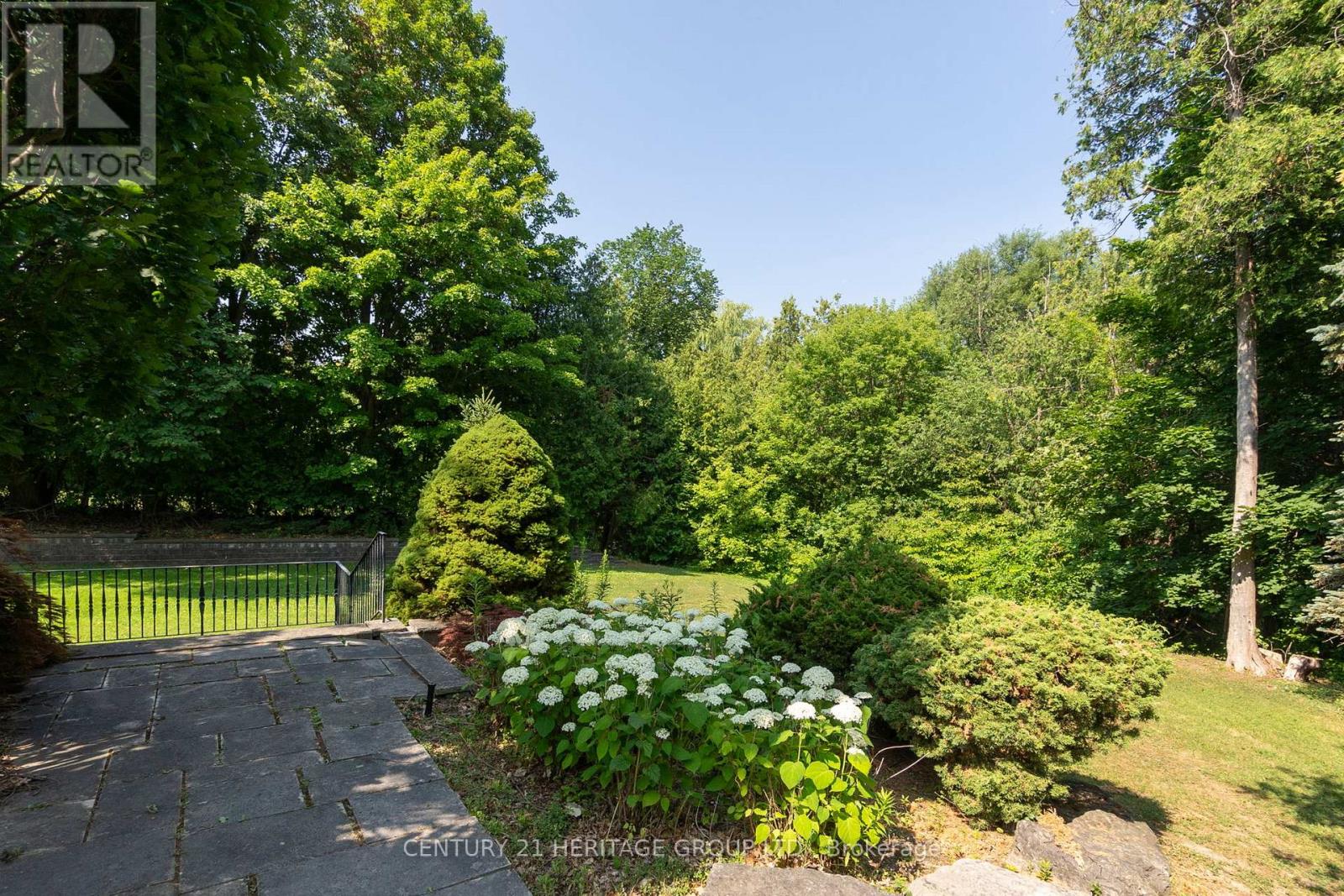 34 Maryvale Crescent, Richmond Hill (South Richvale), Ontario  L4C 6P8 - Photo 35 - N12196459