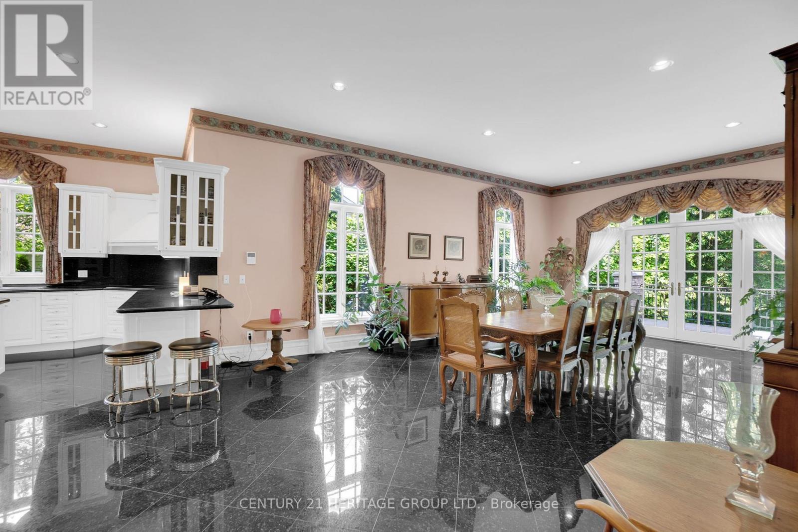 34 Maryvale Crescent, Richmond Hill (South Richvale), Ontario  L4C 6P8 - Photo 9 - N12196459