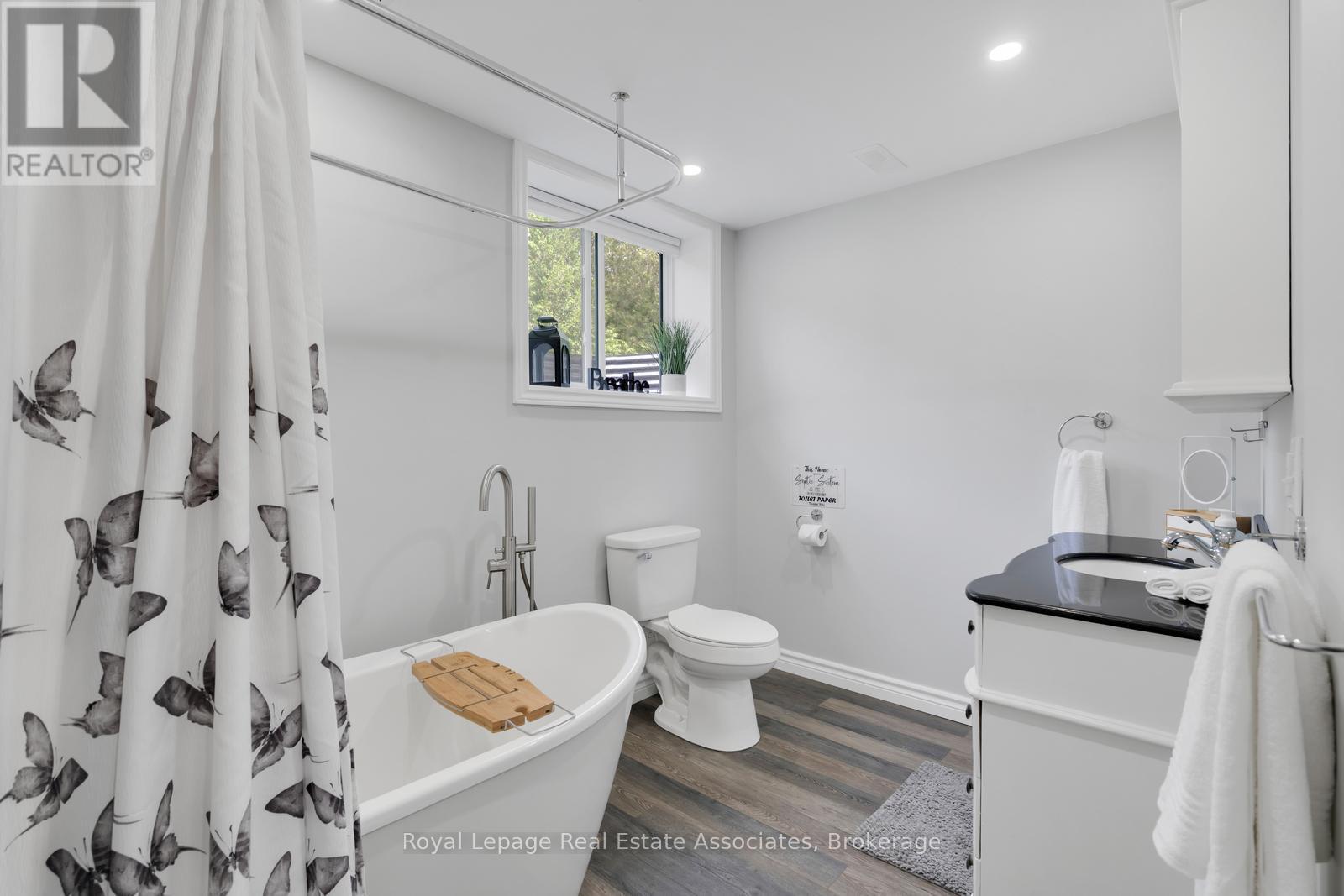 8037 Springwater Road, Central Elgin, Ontario  N5H 2R4 - Photo 32 - X12190427