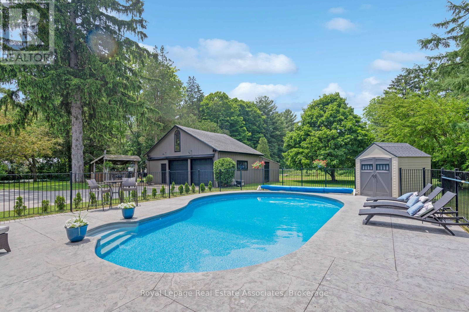 8037 Springwater Road, Central Elgin, Ontario  N5H 2R4 - Photo 41 - X12190427