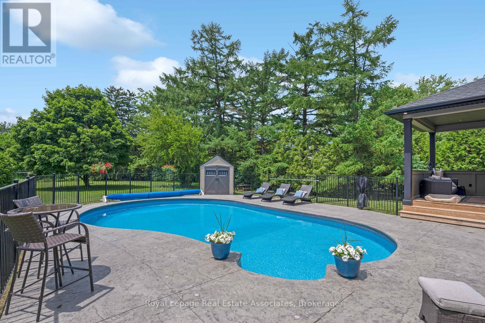 8037 Springwater Road, Central Elgin, Ontario  N5H 2R4 - Photo 40 - X12190427
