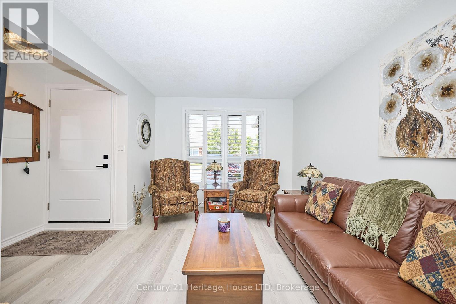 12 - 226 Vansickle Road, St. Catharines, Ontario  L2S 2S7 - Photo 4 - X12312457