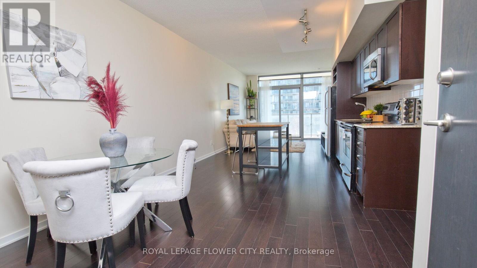 415 - 105 The Queensway Avenue, Toronto, Ontario  M6S 5B5 - Photo 17 - W12312392