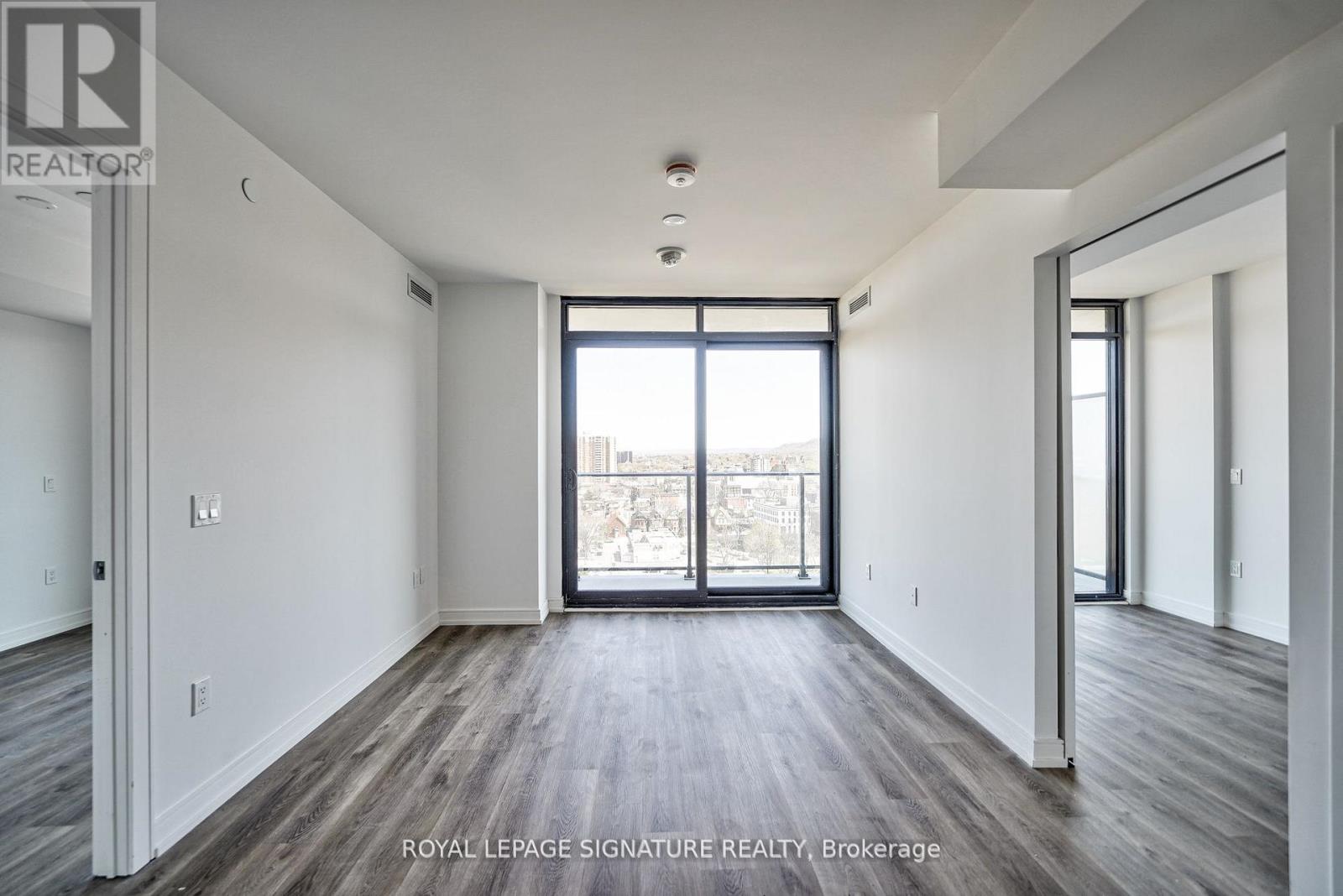 1421 - 1 Jarvis Street, Hamilton, Ontario  L8R 3J2 - Photo 11 - X12312425