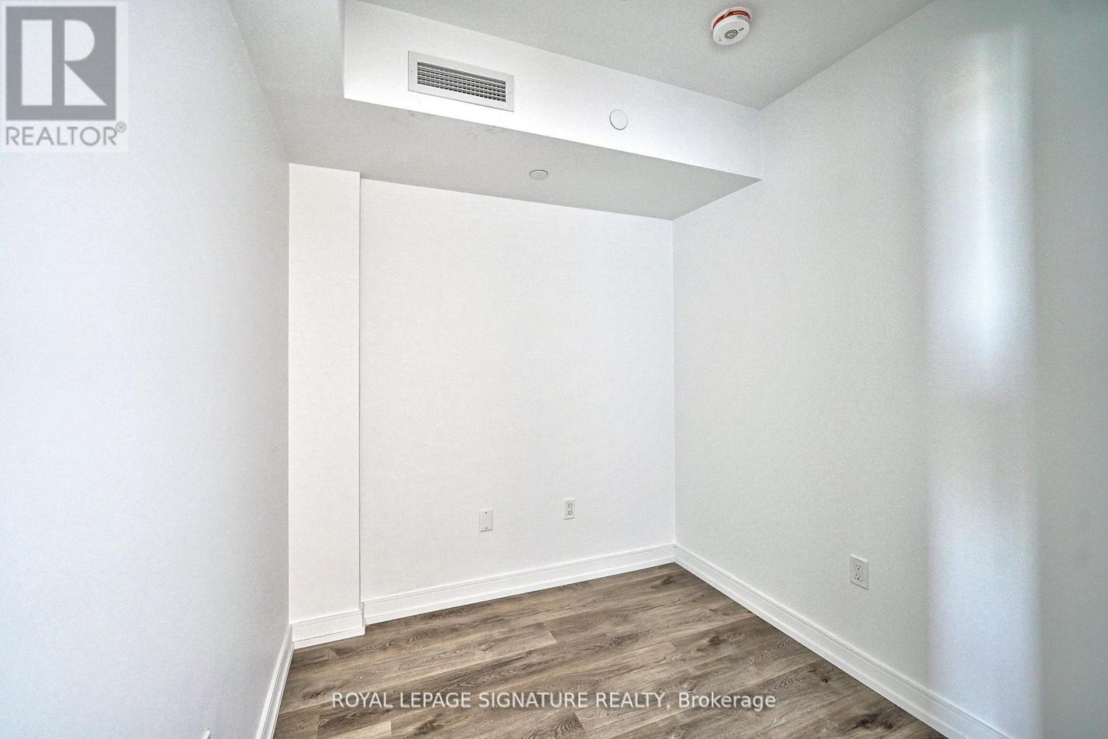 1421 - 1 Jarvis Street, Hamilton, Ontario  L8R 3J2 - Photo 22 - X12312425
