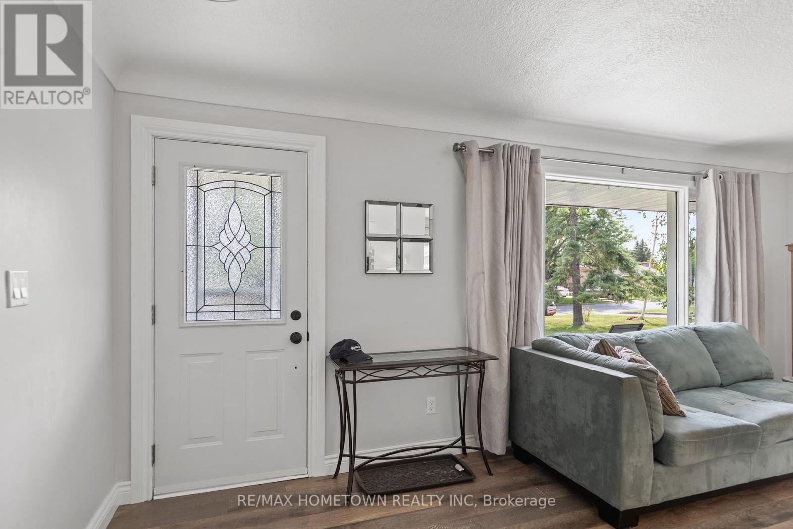 Property at 126 MANOR DRIVE image 4