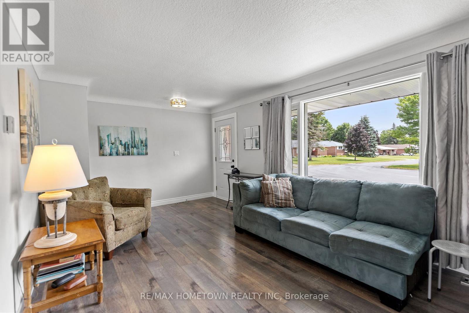 Property at 126 MANOR DRIVE image 5
