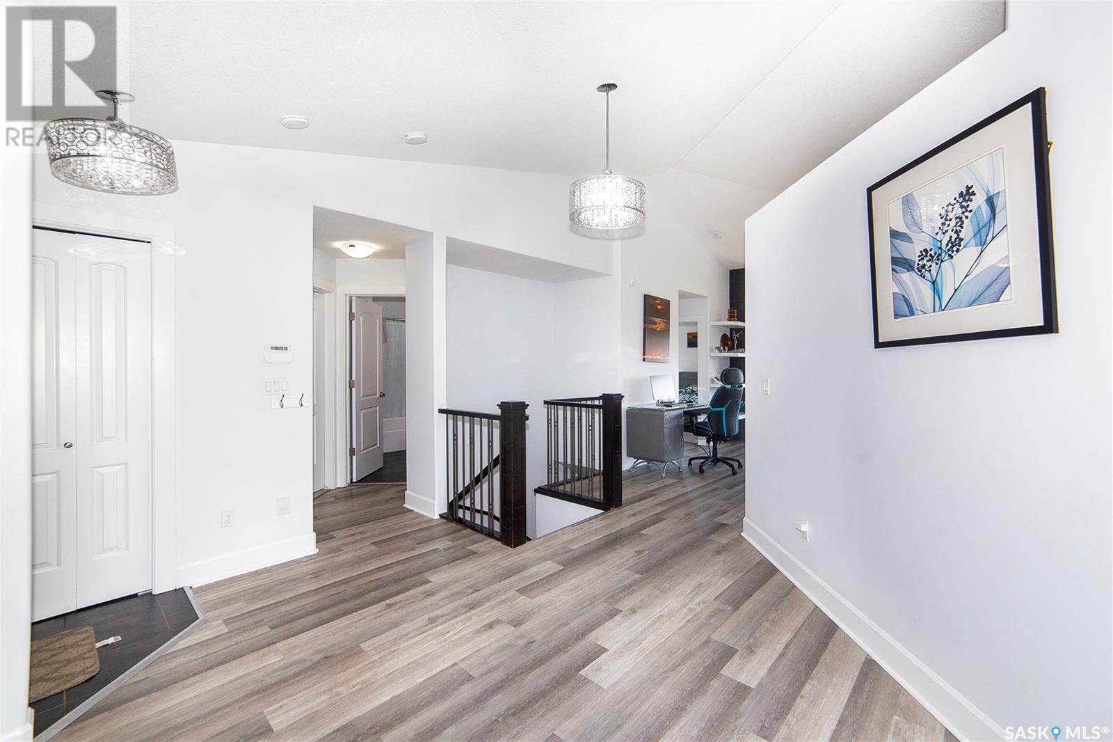 Property at 506 Allwood MANOR image 5
