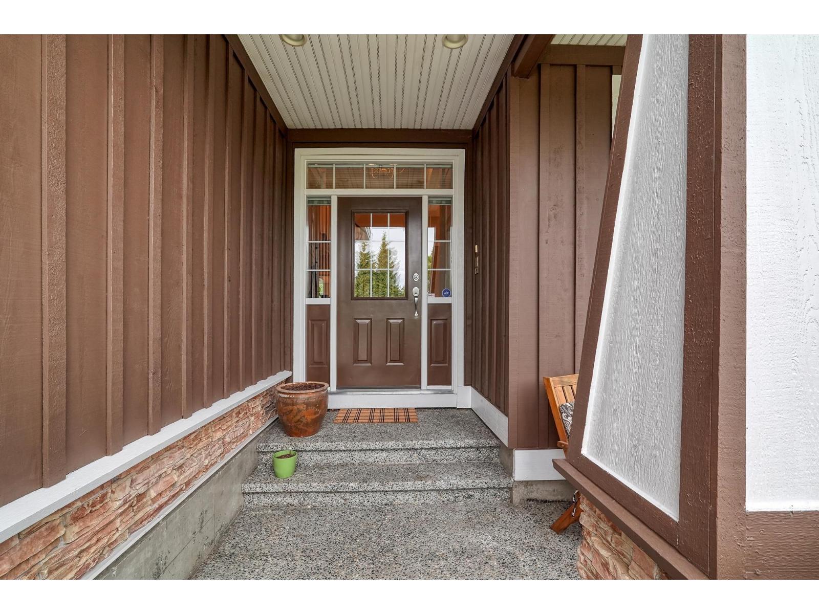 3529 156a Street, Surrey, British Columbia  V4P 3J4 - Photo 3 - R3030898