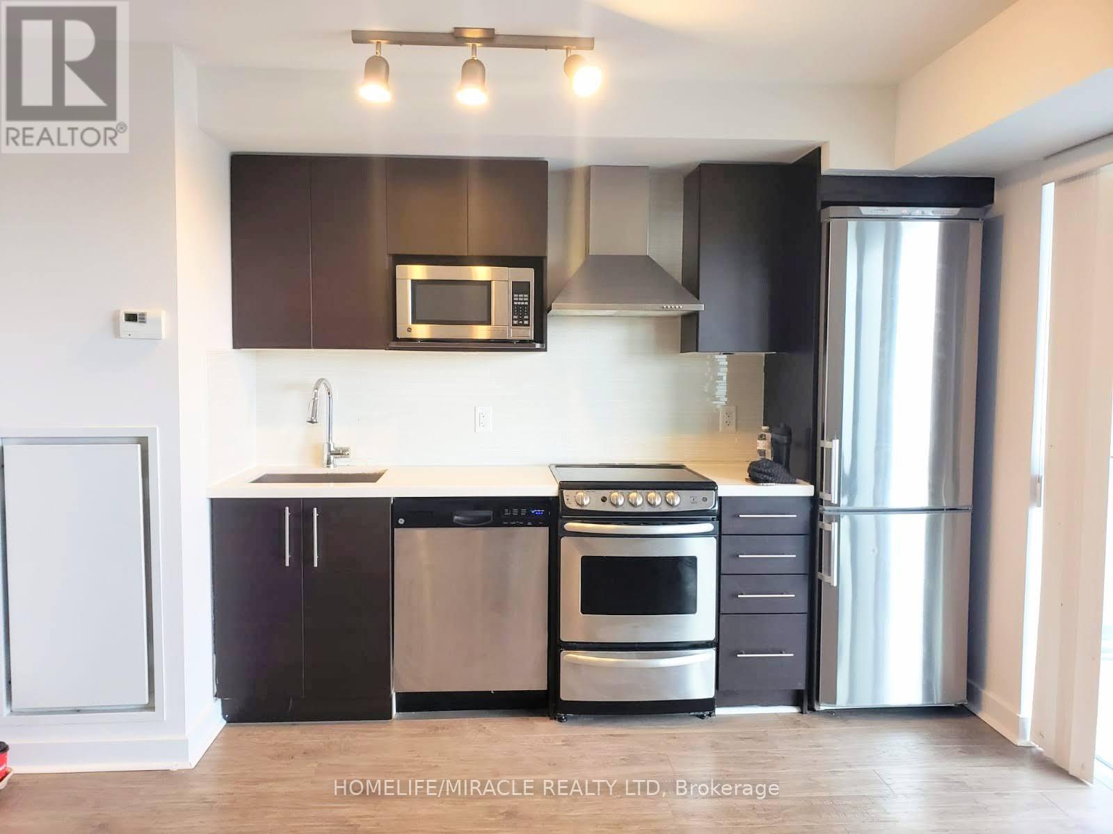 708 - 58 Orchard View Boulevard, Toronto, Ontario  M4R 0A2 - Photo 9 - C12312561