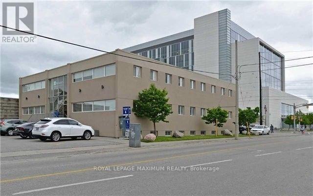 105 - 172 King Street E, Oshawa, Ontario  L1H 1B7 - Photo 2 - E12312469