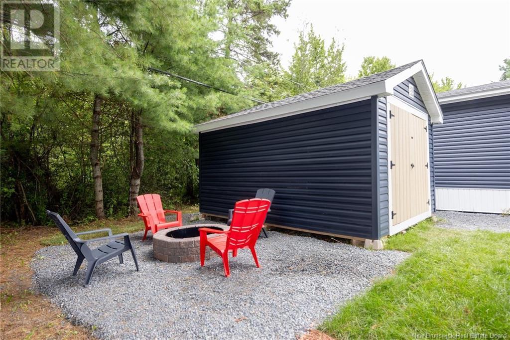 Property at 33 Northrup Crescent image 5