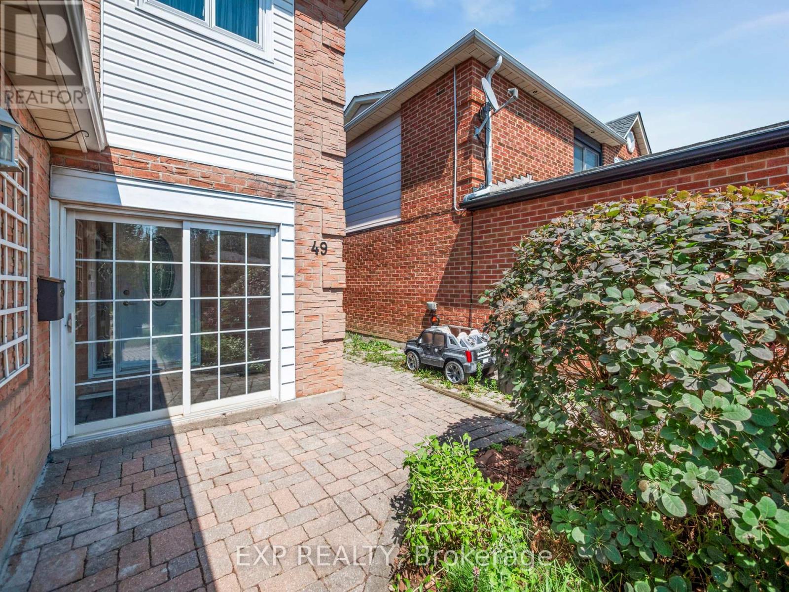 49 Ashcroft Court, Vaughan (East Woodbridge), Ontario  L4L 1H3 - Photo 28 - N12312506