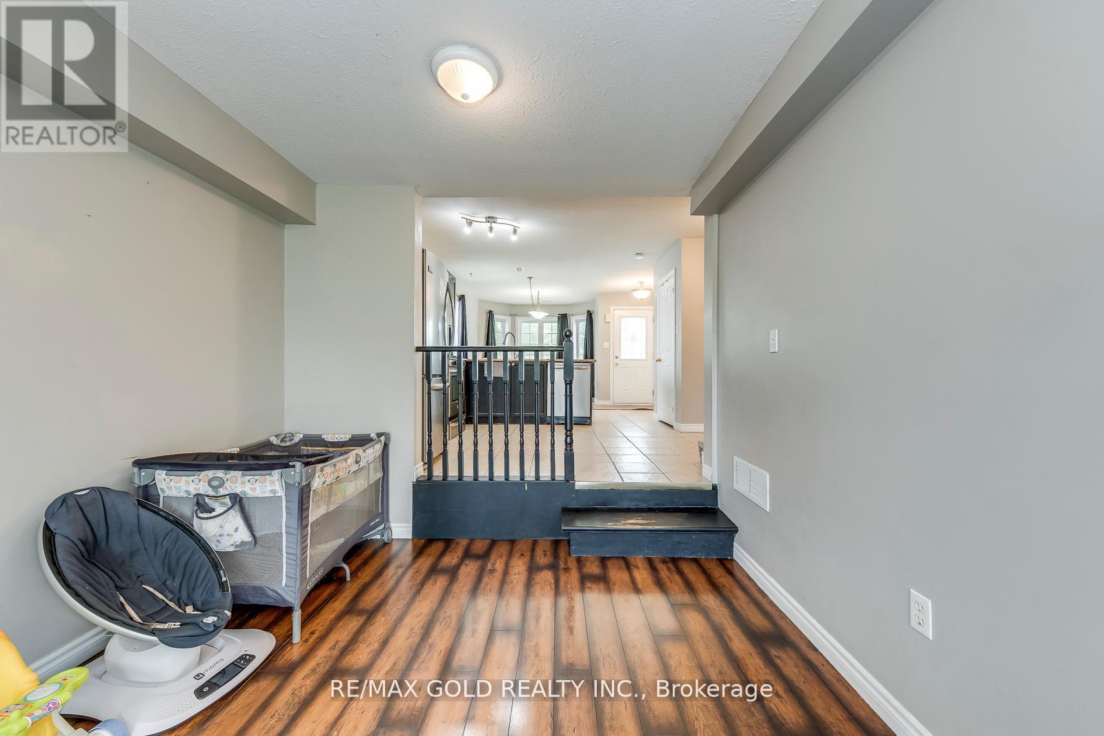 75 Campbell Avenue, Barrie, Ontario  L4N 2T2 - Photo 14 - S12312559