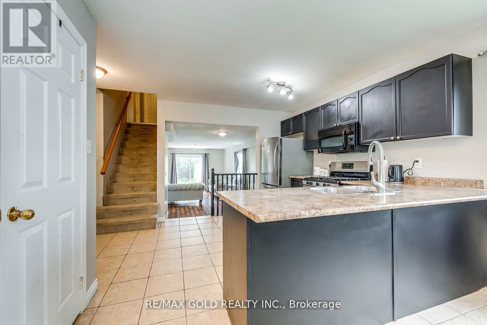 75 Campbell Avenue, Barrie, Ontario  L4N 2T2 - Photo 7 - S12312559